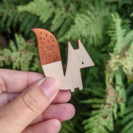 * Seconds * Fox Brooch